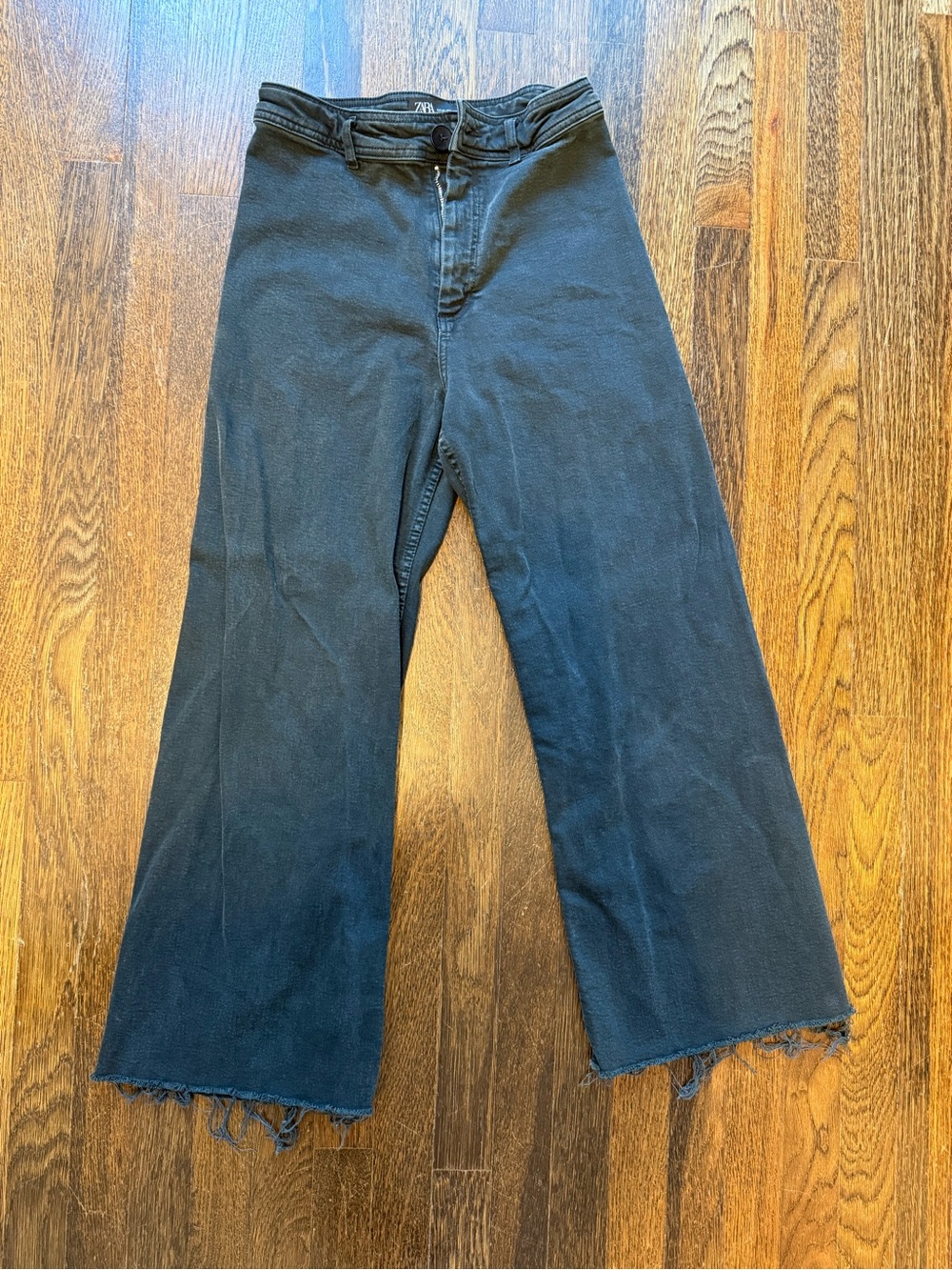 Zara Black Wide-Leg High-Rise Jeans with Frayed Hem
